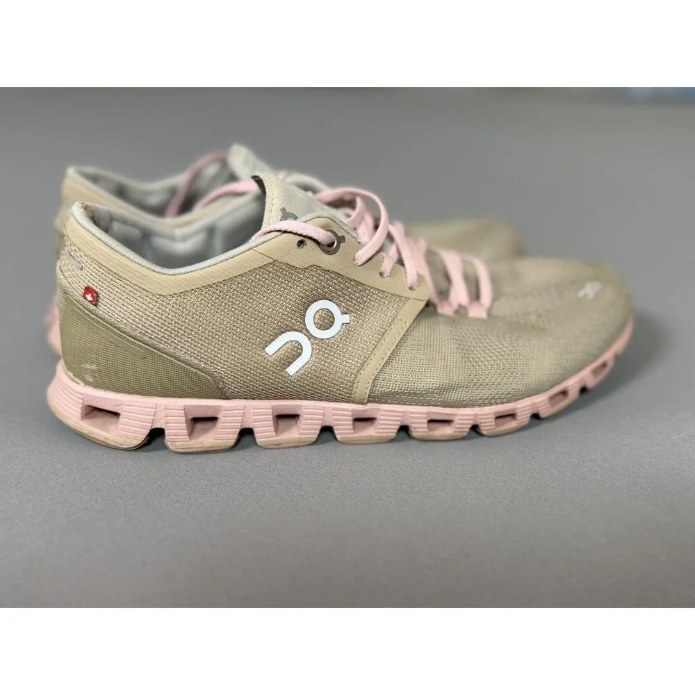 On Running Cloud Women’s Size 8 (EU 39) Tan Pink Athletic Swiss Engineering